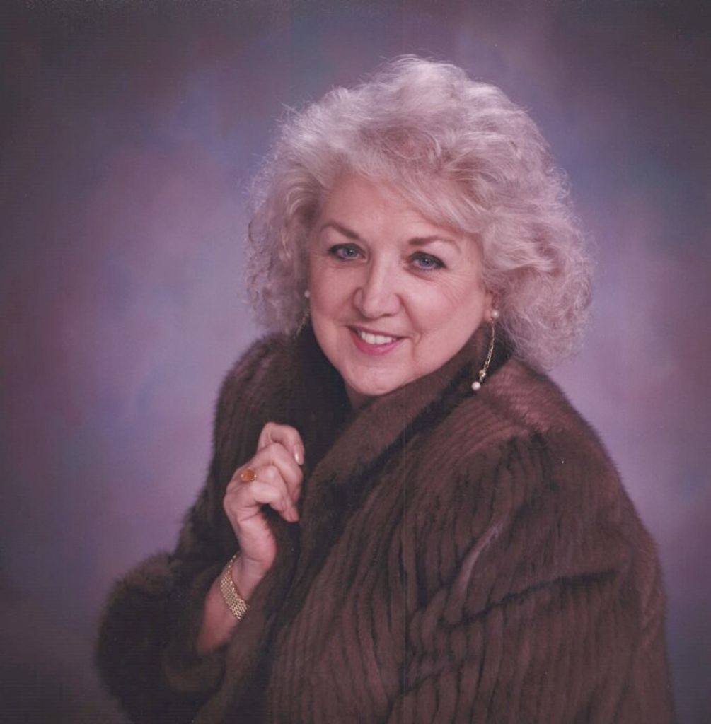 Helen M (VanSant)  Giovanini
