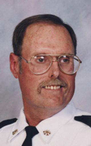 Daniel Uecker photo gallery thumbnail 1 of 1