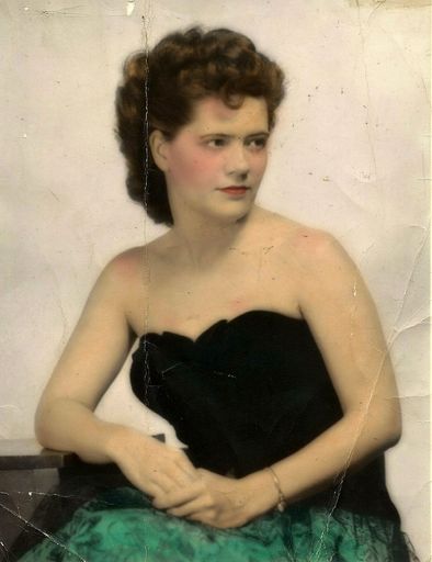 Audrey Mcdowell photo gallery thumbnail 26 of 54