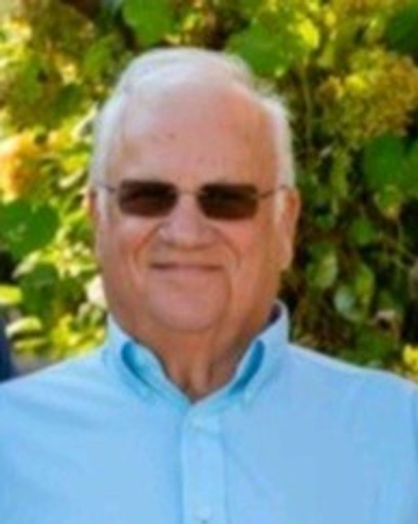 Hoyt McMillon