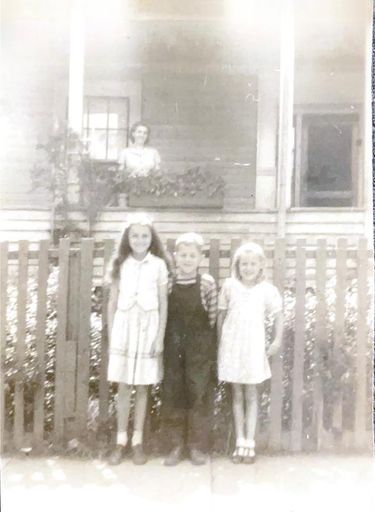 Jeannette (Kolak) Cosman photo gallery thumbnail 2 of 118