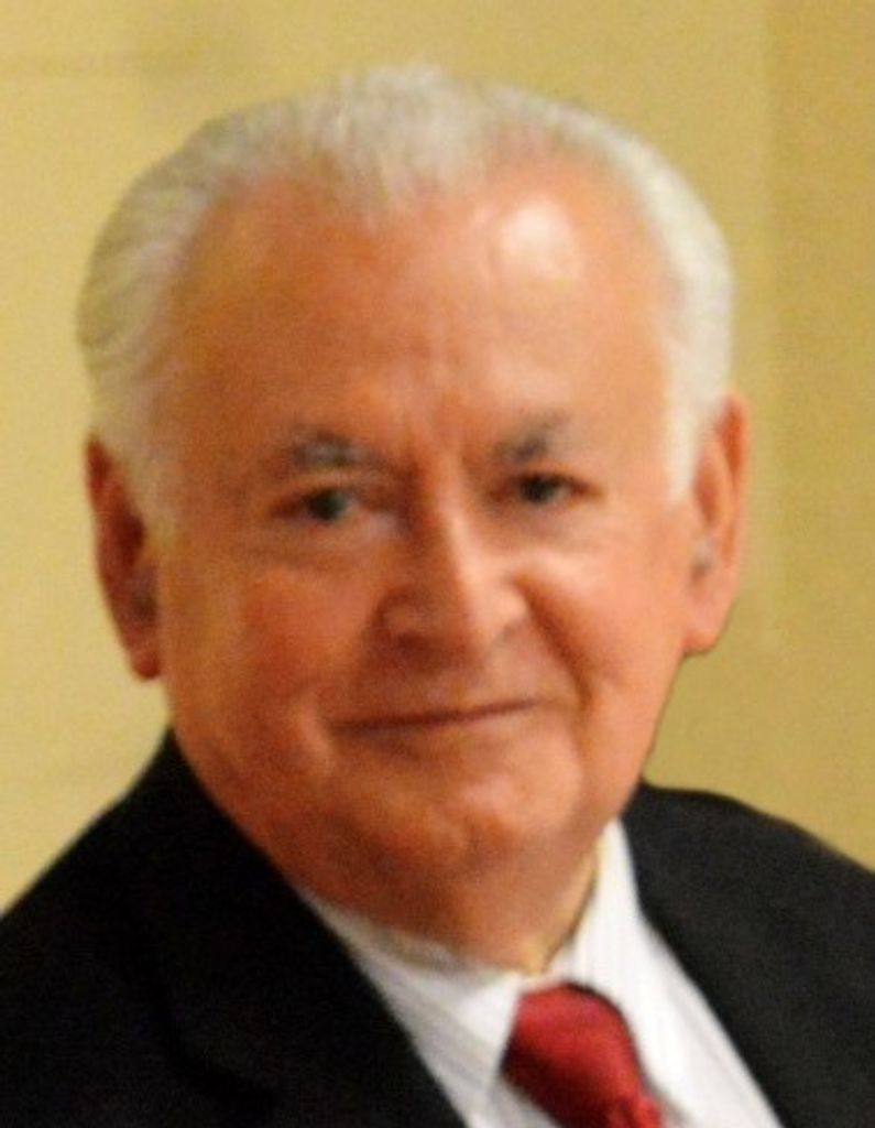 Dr. Tobias Castro Profile Photo