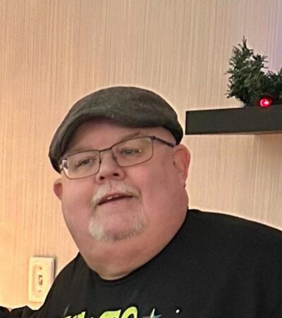 Daniel Davis Profile Photo