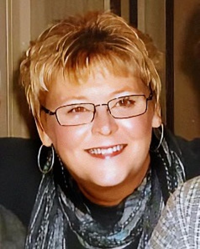 Mona Carron D'Ambra Profile Photo
