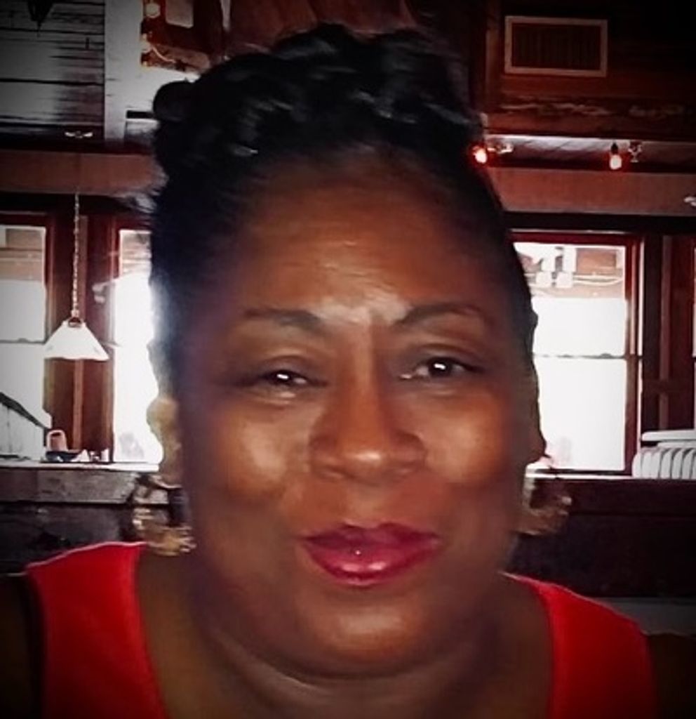 Ms. Neverlynn Hallie Davis Profile Photo