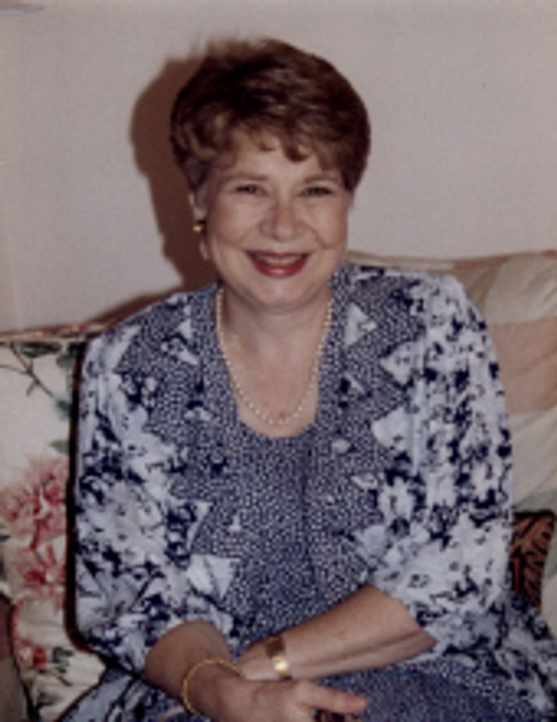 Betsey Cummings 