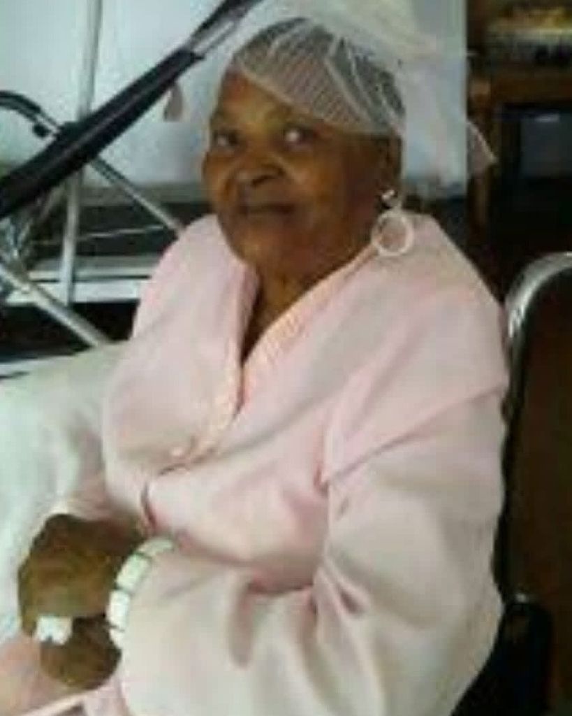 Elizabeth Maddox Profile Photo