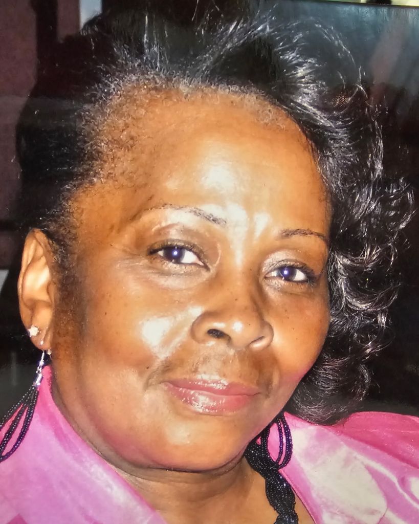 Maggie L Powell Profile Photo