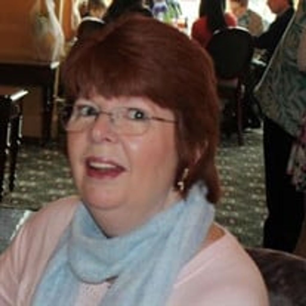 Lynn Anne Woods Robertson
