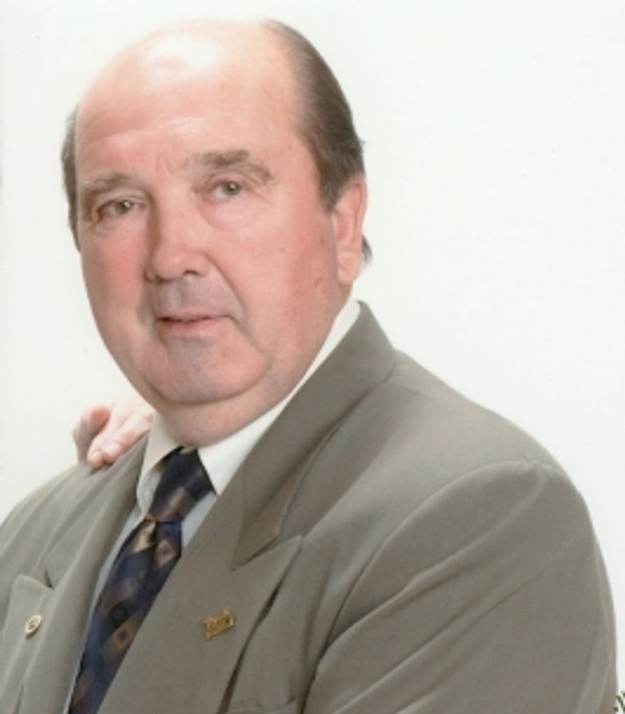 James Holmes Profile Photo