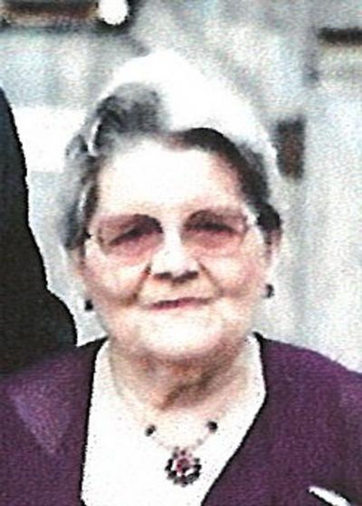 Elizabeth Burghardt Profile Photo