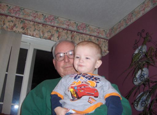 Gary Dean Jones photo gallery thumbnail 26 of 45