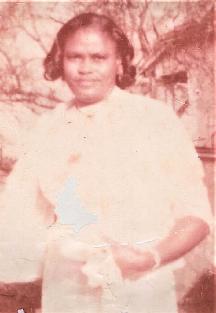 Mother Maggie Lee Sutton Profile Photo