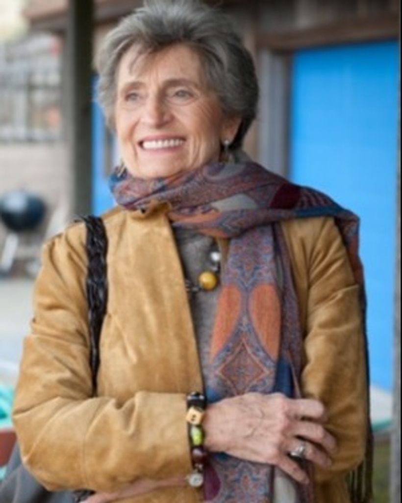 Yolanda Lolly (De Iorio) Font Profile Photo