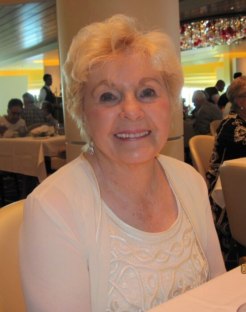 Mary Ellen Frank Profile Photo