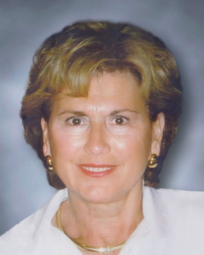 Carolyn H. Vecchio Profile Photo