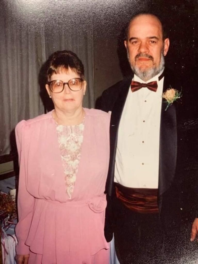 Thomas E. & Shirley A. Young Profile Photo