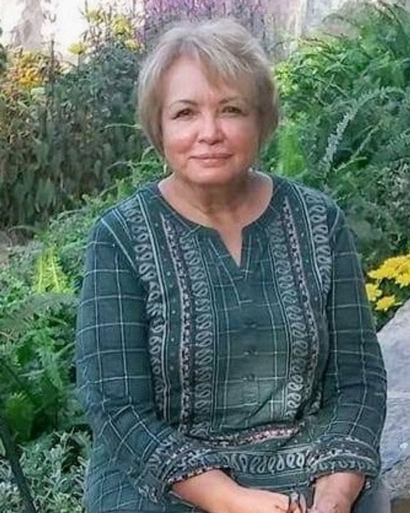 Alejandrina Brito-Langer Profile Photo