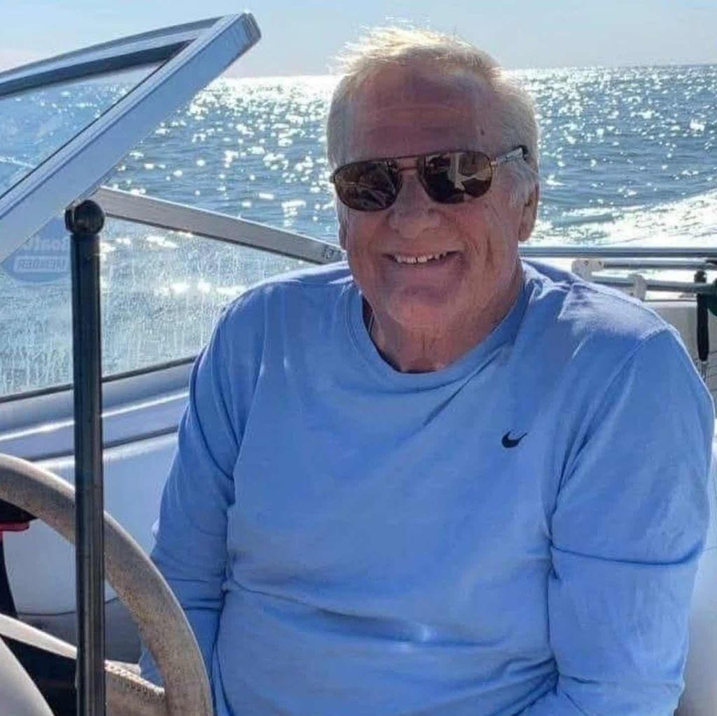 Chris Andrews Profile Photo