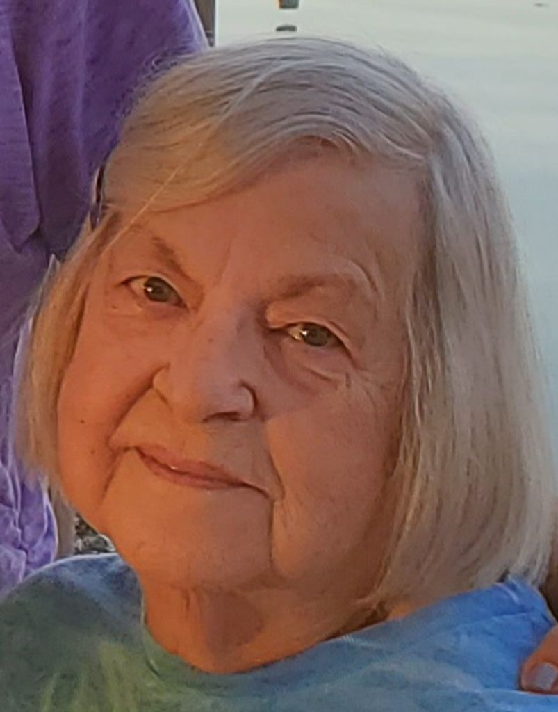 Darlene Helen Kust
