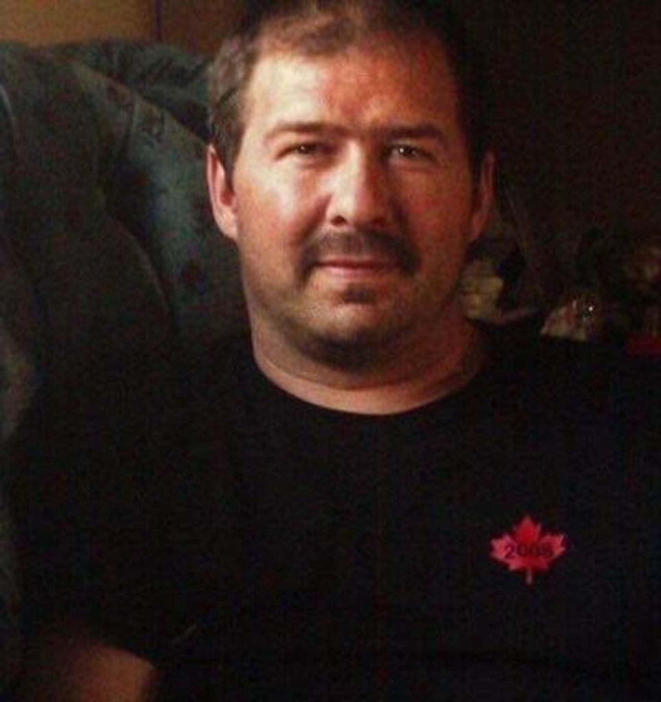 Christopher Wade Farrell Profile Photo