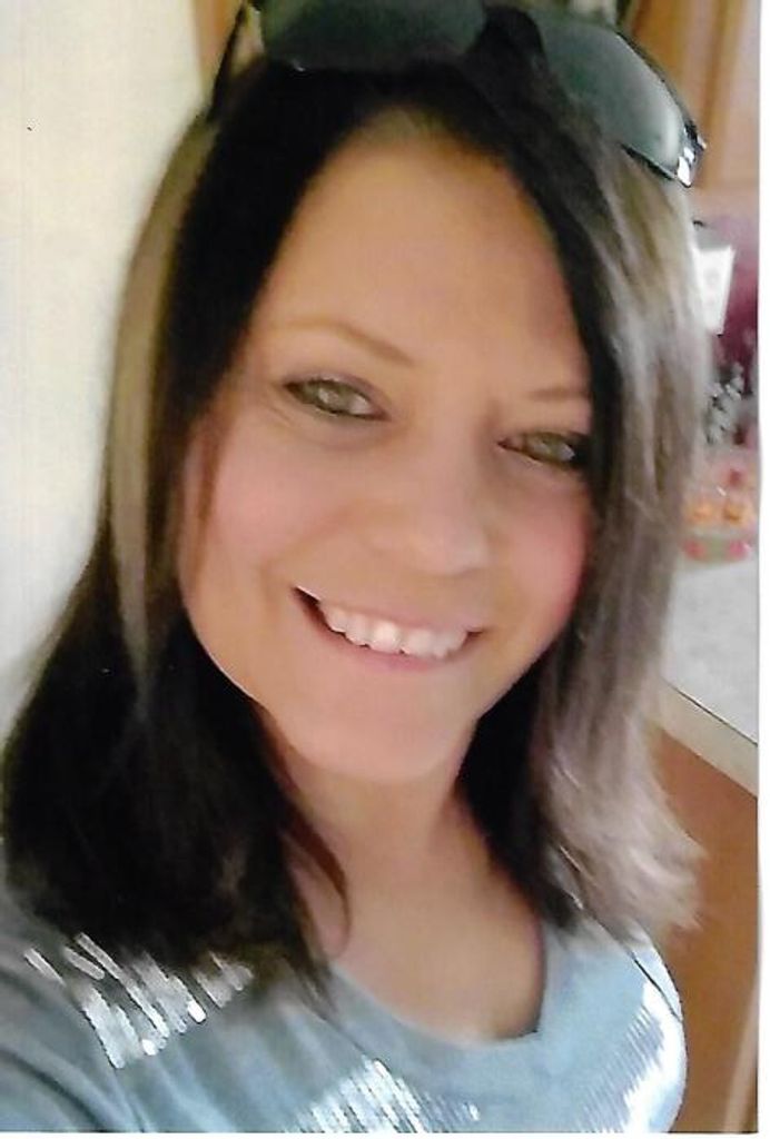 Lori Hall