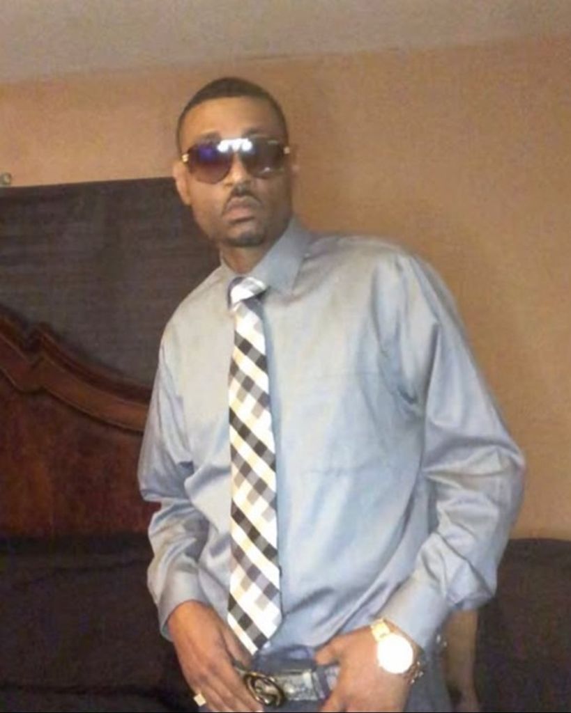 DeShawn L Rogers
