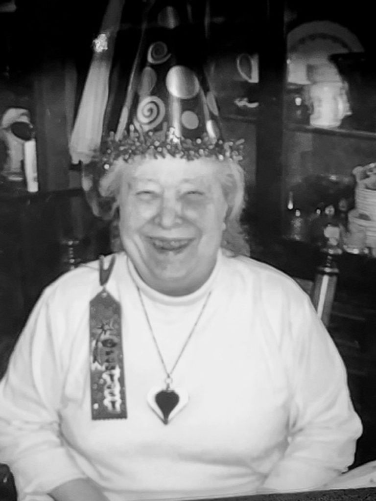 Theresa Cliff