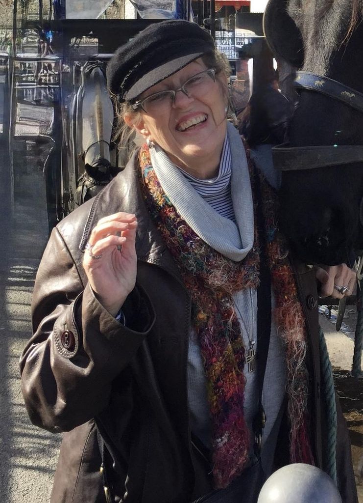 Carol Lynn Thomson Profile Photo