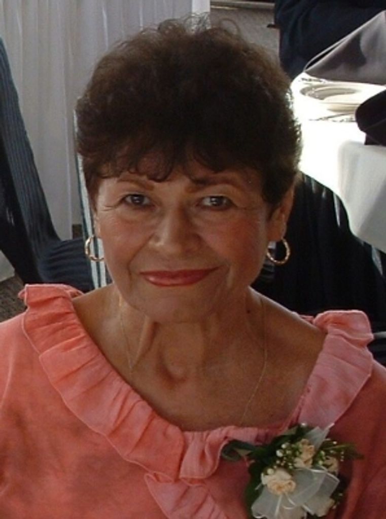 Olga Larracuente