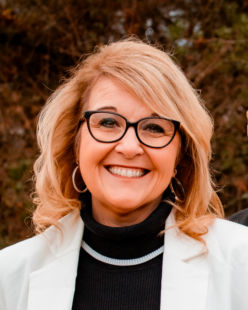 Robin Marie Phillips