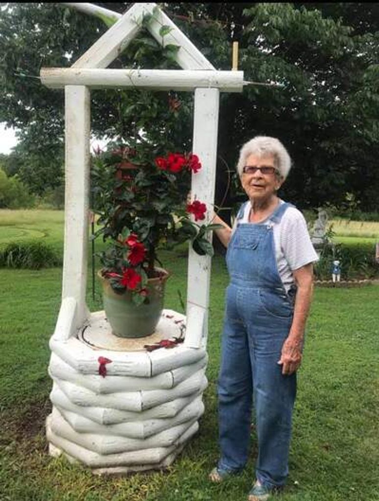 Jessie Lee Holcomb Profile Photo