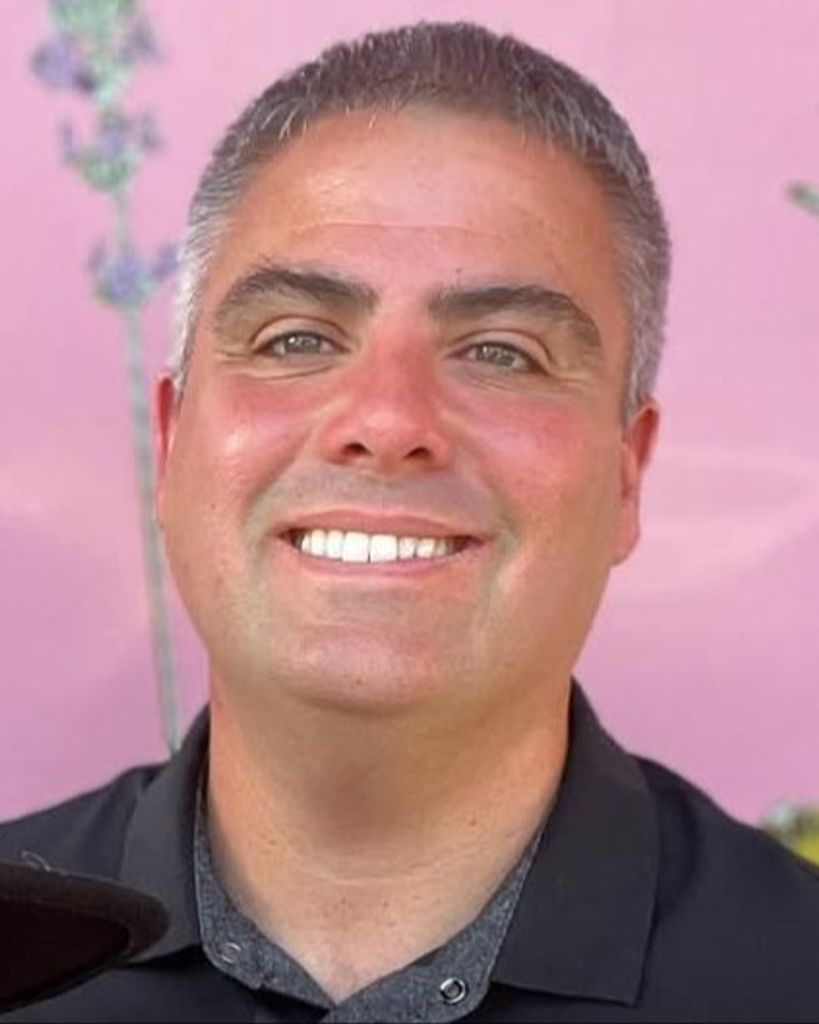 Christopher Robert Johnson Profile Photo