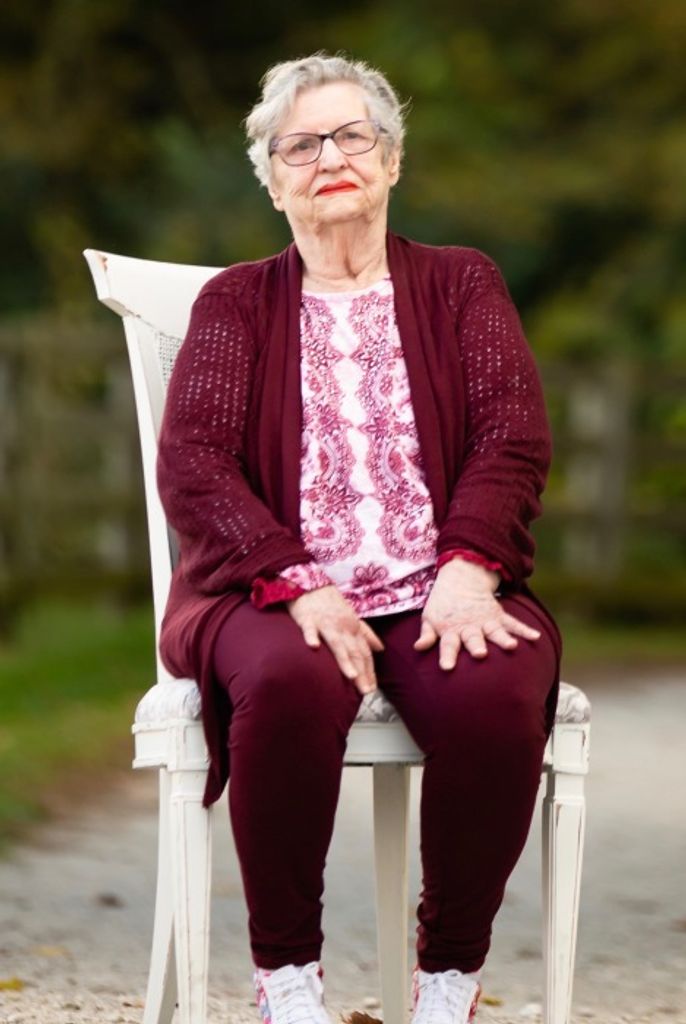 Cathyern Francis (Hill)  Causey