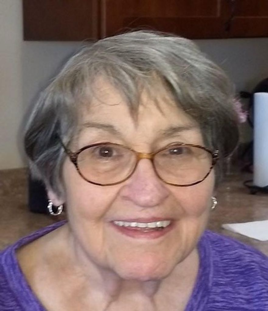 Ellouise "Ellie" Litschewski Profile Photo