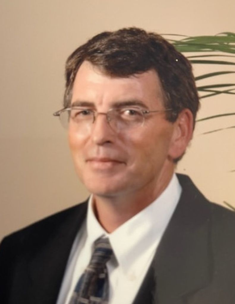 Richard Elliott Profile Photo