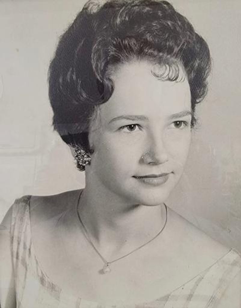 Aline Jones Profile Photo