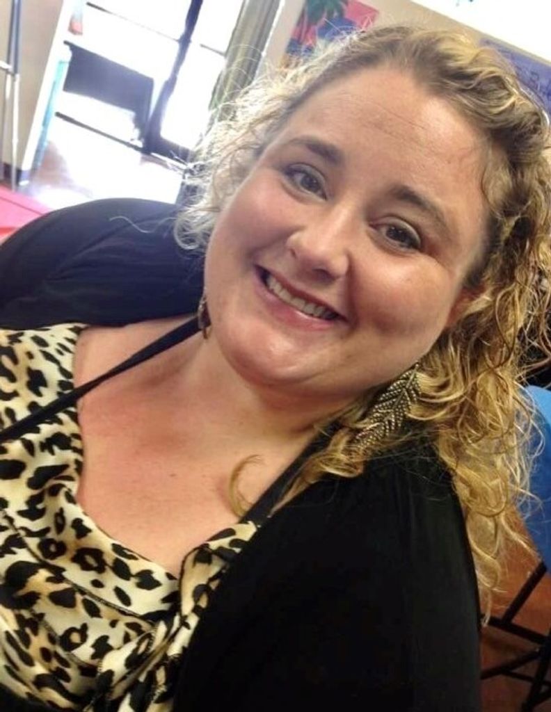 Jennifer Erin (Benton)  Minter