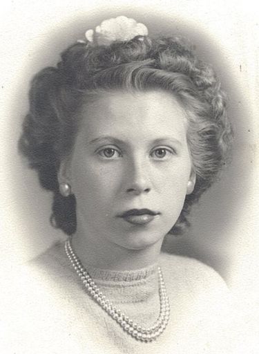 Lois E. Yinger Profile Photo