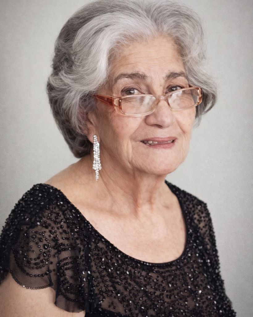 Delia Encarnación Fernández Profile Photo