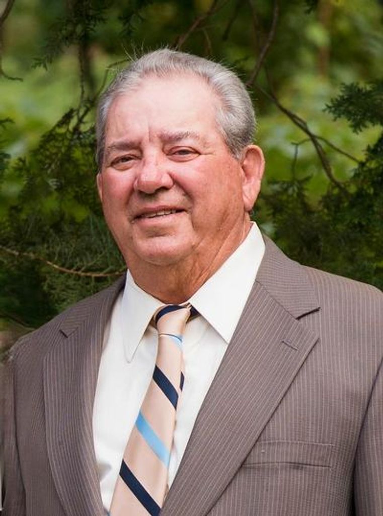 Robert “Fuzzy” Poli Profile Photo
