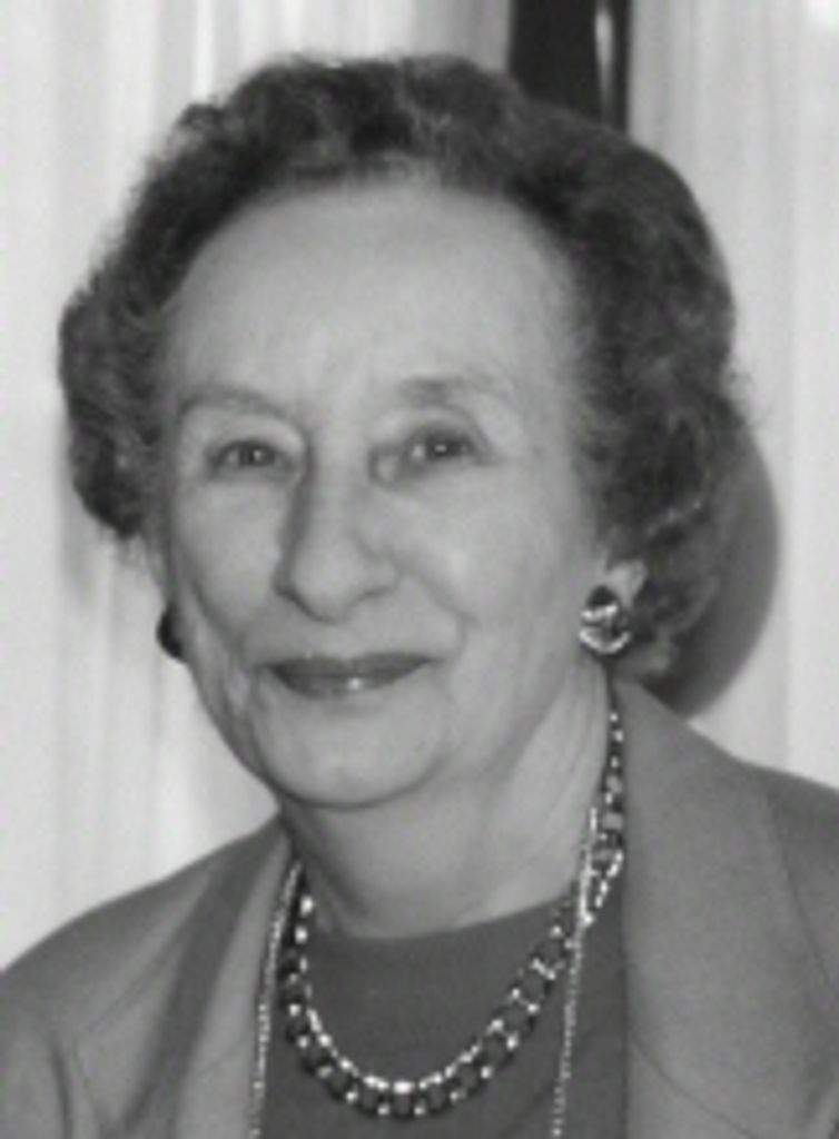 Julia Settlemire