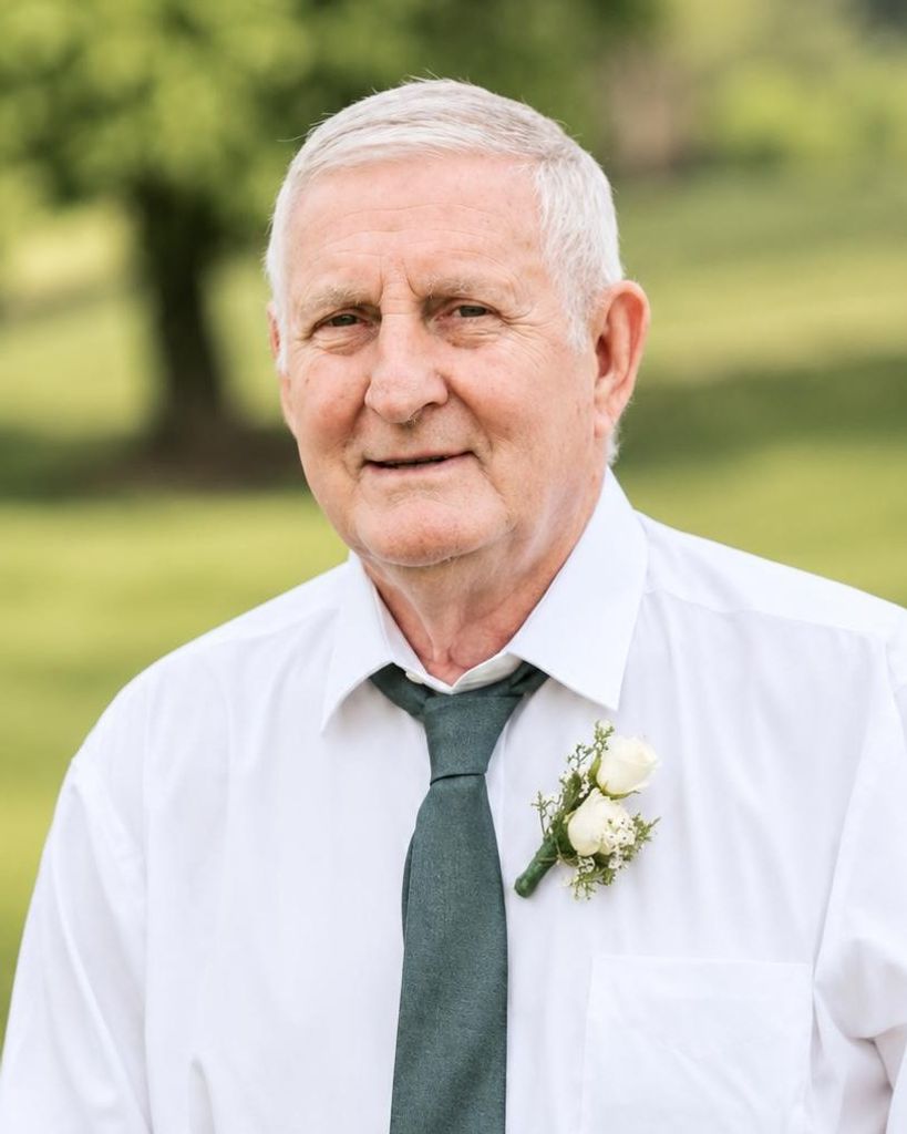 Larry Thomas Dyer Profile Photo