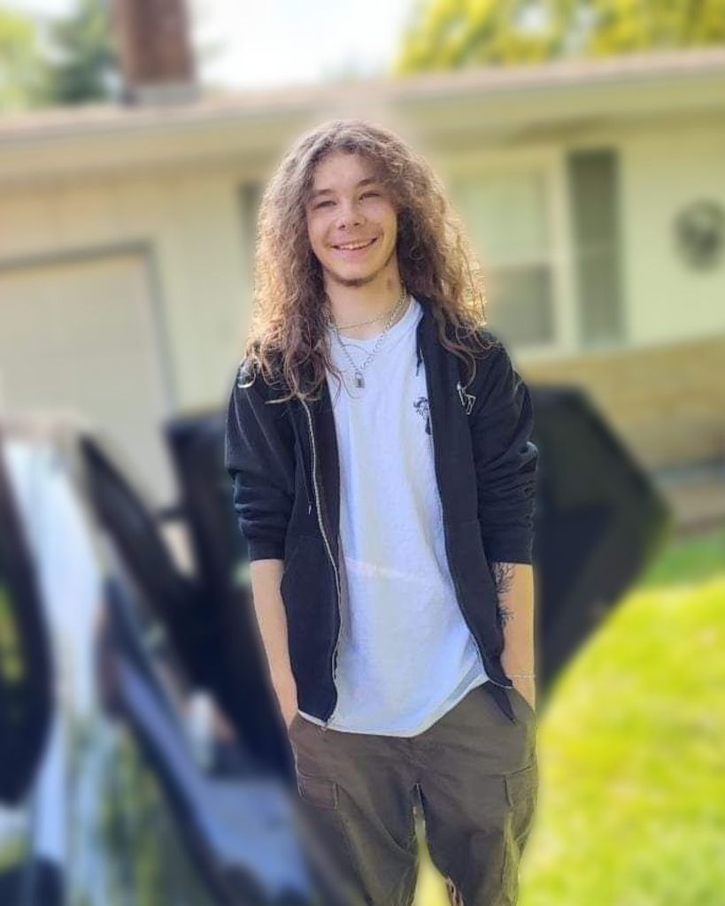Tre Alexander Roschevitz