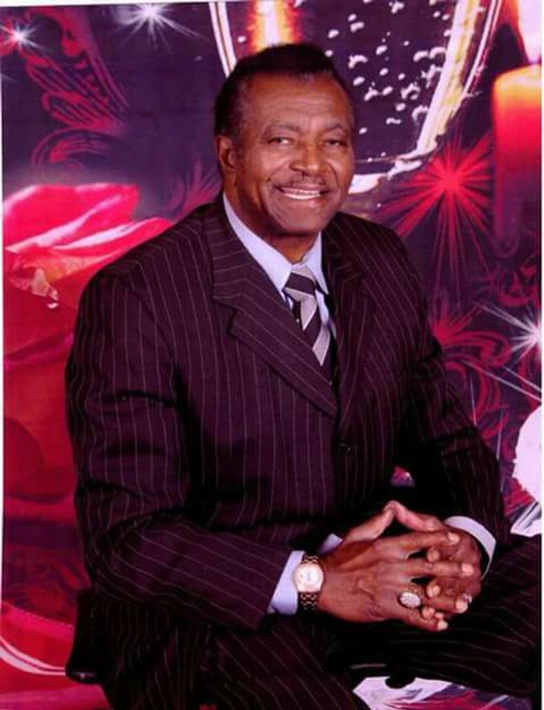 Charles Murrell