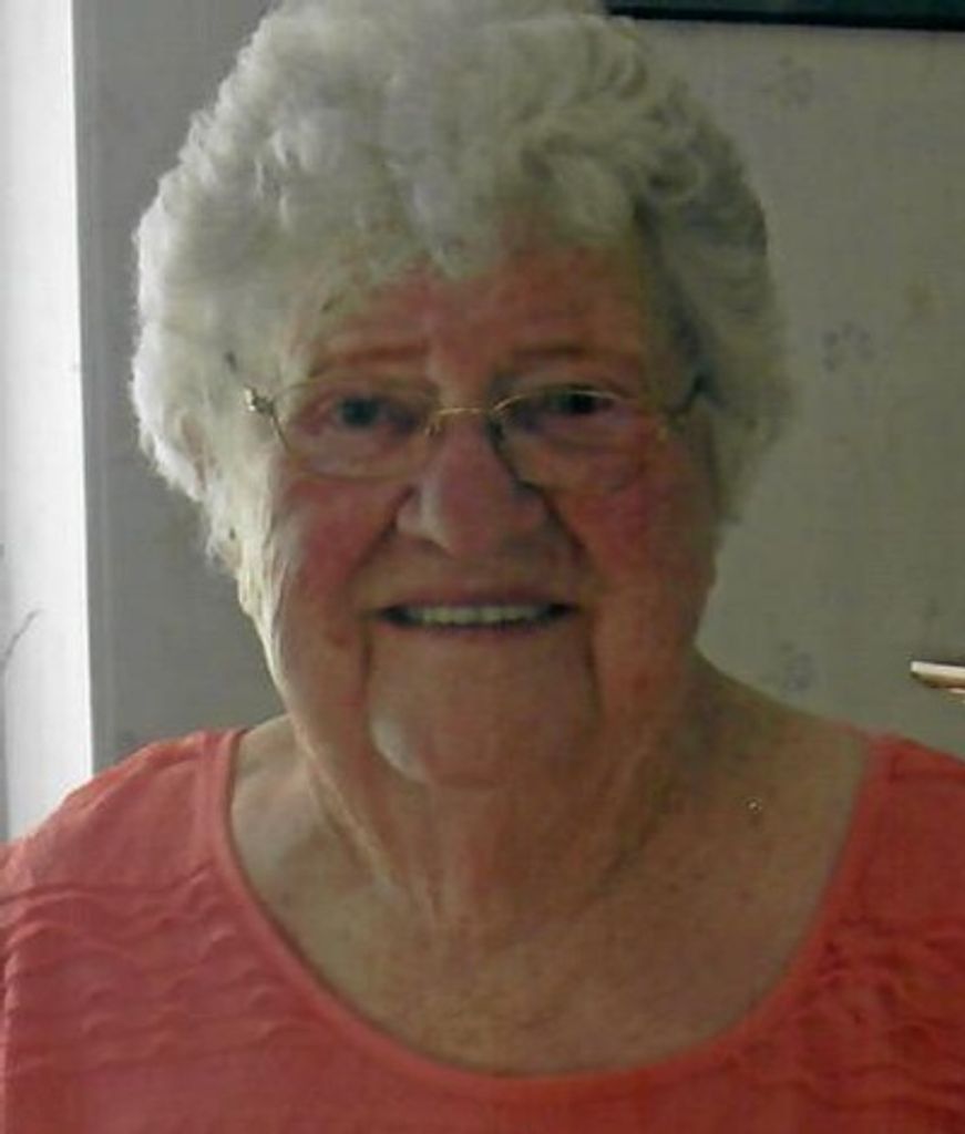 Louise Arnold Profile Photo