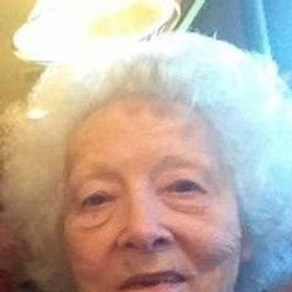 Phyllis  Mae Holderness