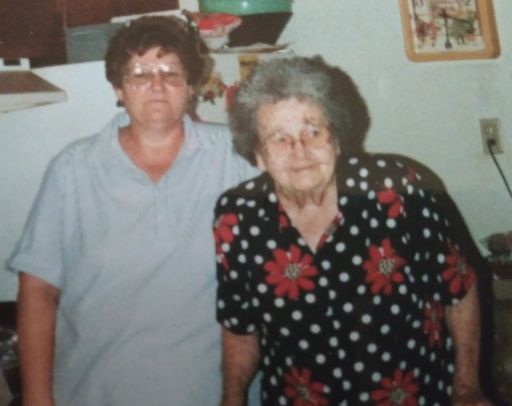 Anne Marie Seybold photo gallery thumbnail 34 of 36