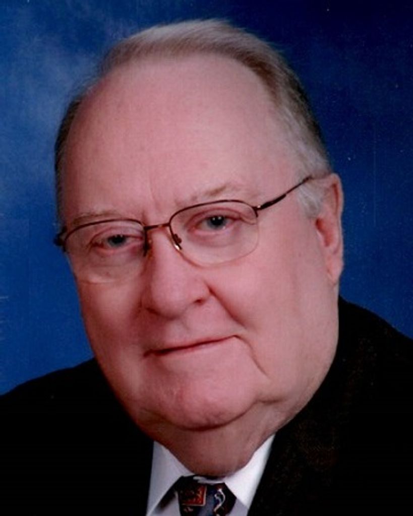 Charles "Chuck" Lee Elliott
