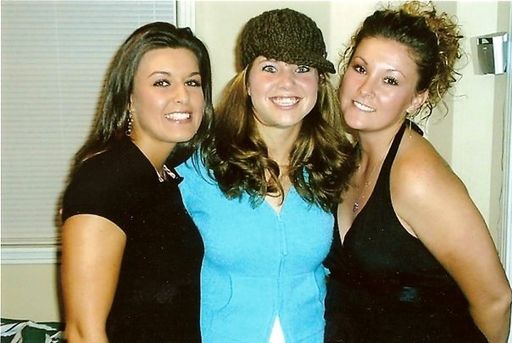 Lindsey Reed photo gallery thumbnail 6 of 9